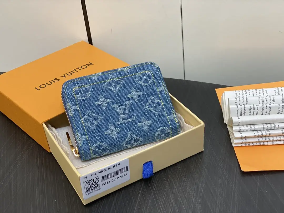Louis new arrival Zippy Monogram denim wallet size: 11*8.5*2cm - image 9