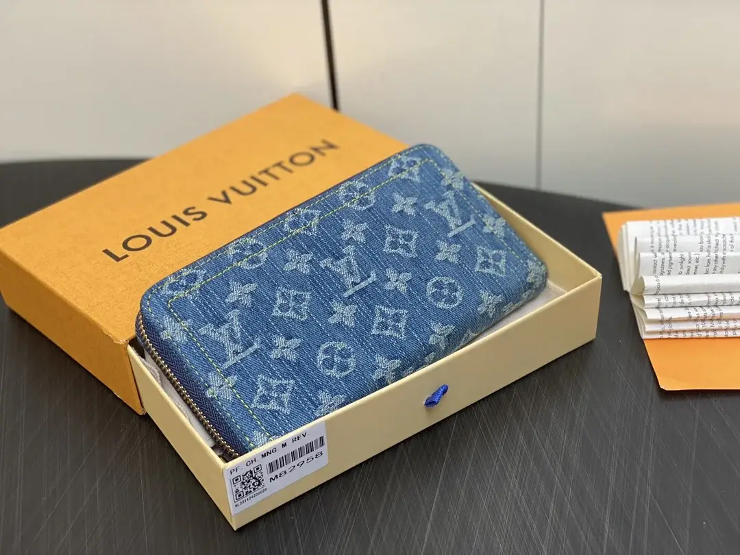 Louis new arrival Zippy Monogram denim wallet size: 19.5*10.5*2.5cm - image 7