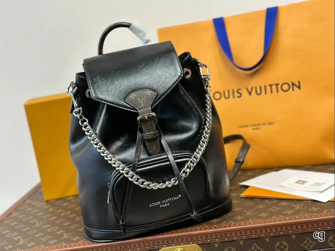Louis new arrival backpack bag size: 26*28 cm - image 1