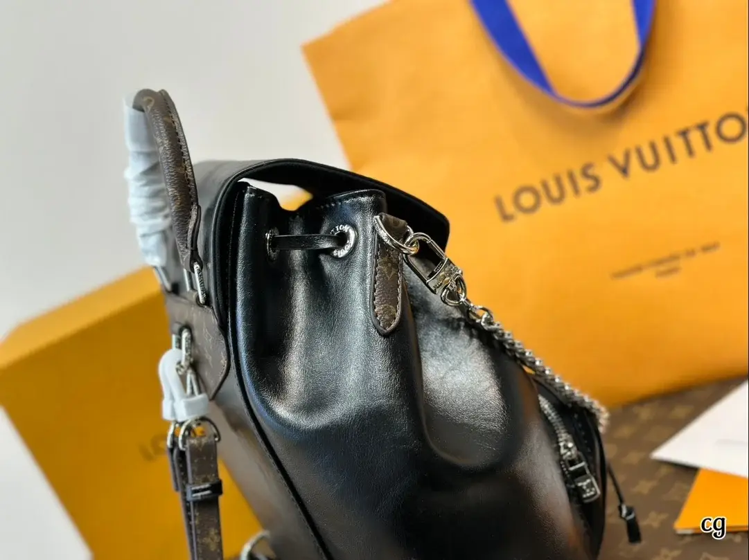 Louis new arrival backpack bag size: 26*28 cm - image 3