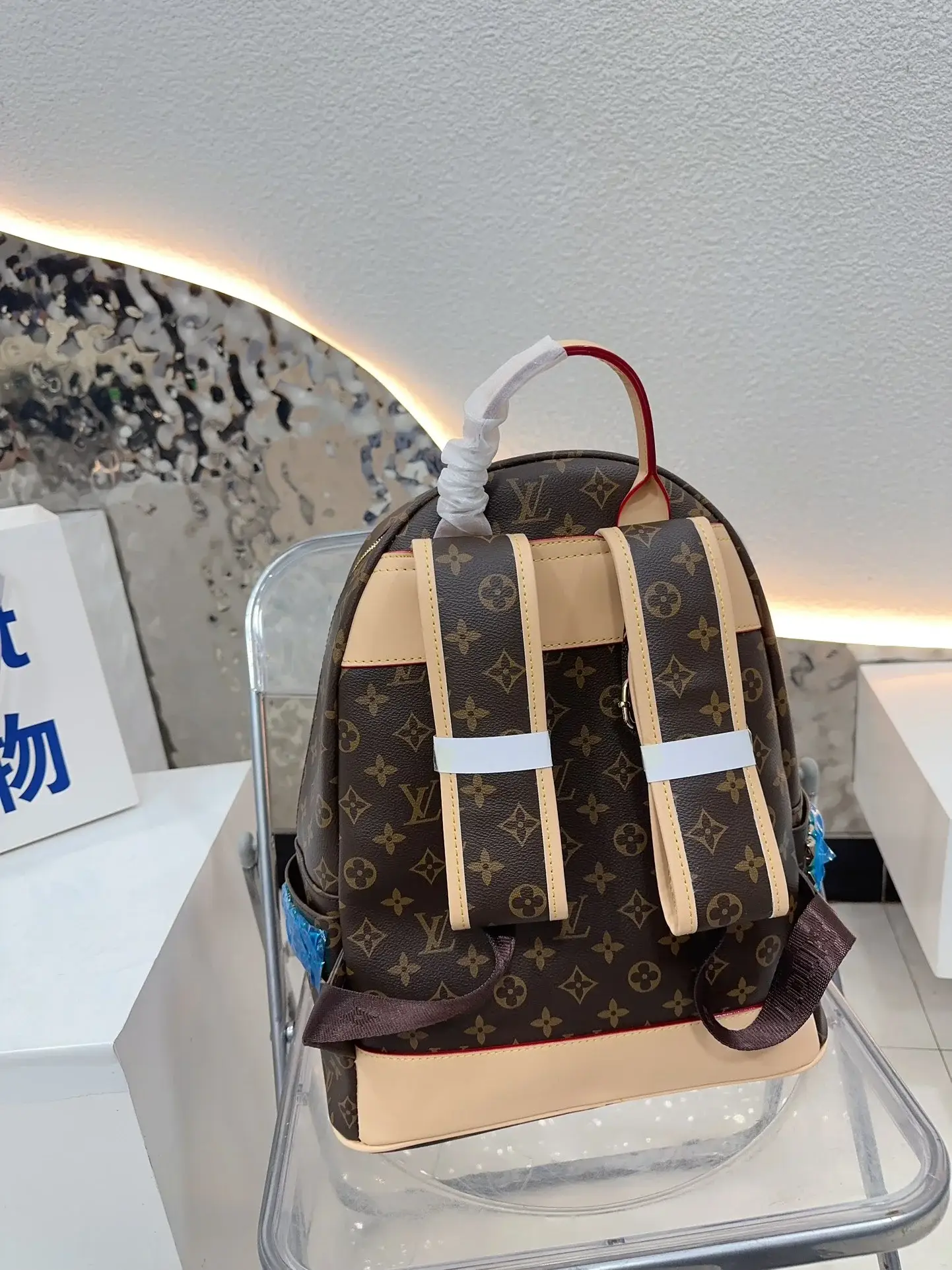 Louis new arrival backpack bag size: 33*41cm - image 4