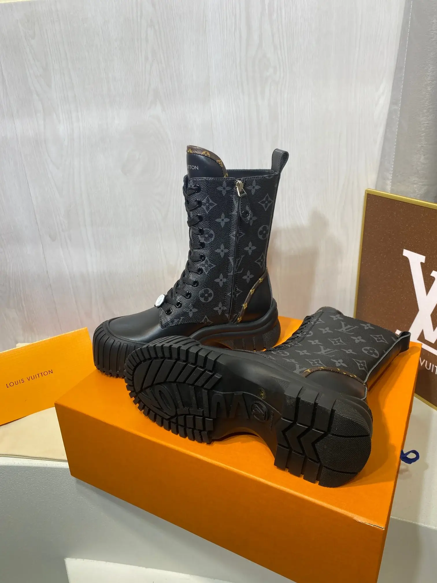 Louis new arrival boots - image 10