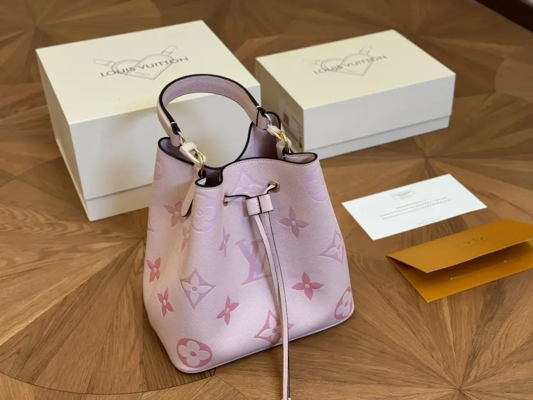 Louis new arrival bucket bag size: 26cm - image 4