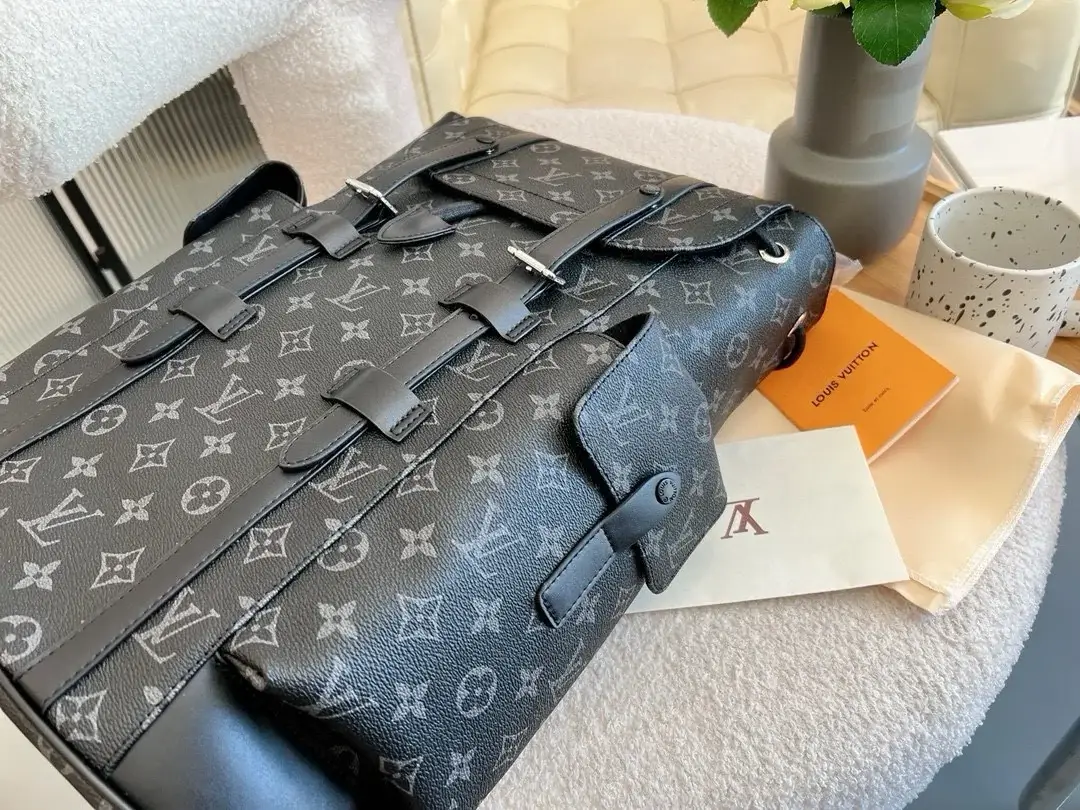 Louis new arrival men backpack bag 003 size: 31*15*45 cm - image 11