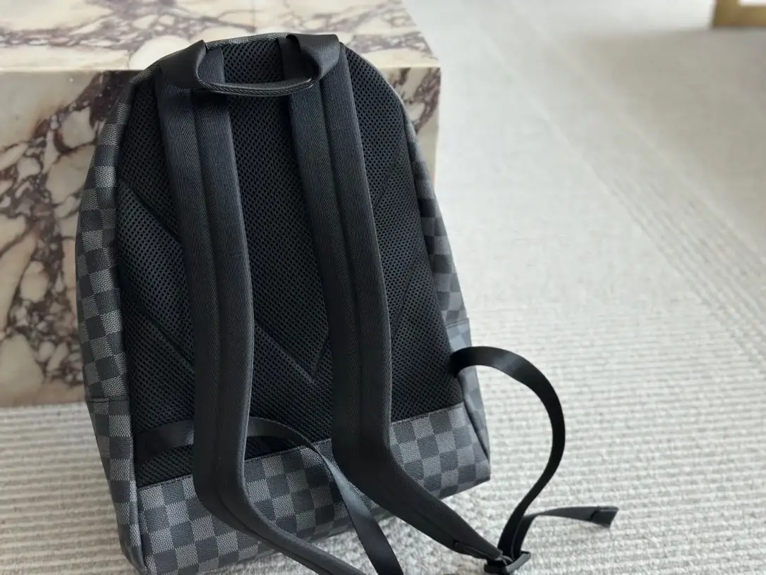 Louis new arrival men backpack bag 008 size :36*28cm - image 7