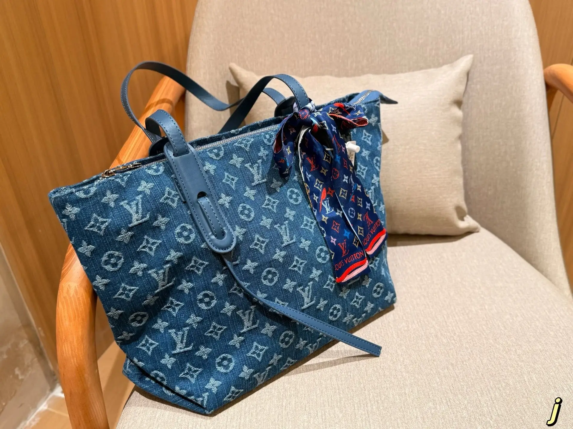 Louis new arrival neverfull denim bag size:40*24*16 cm - image 4
