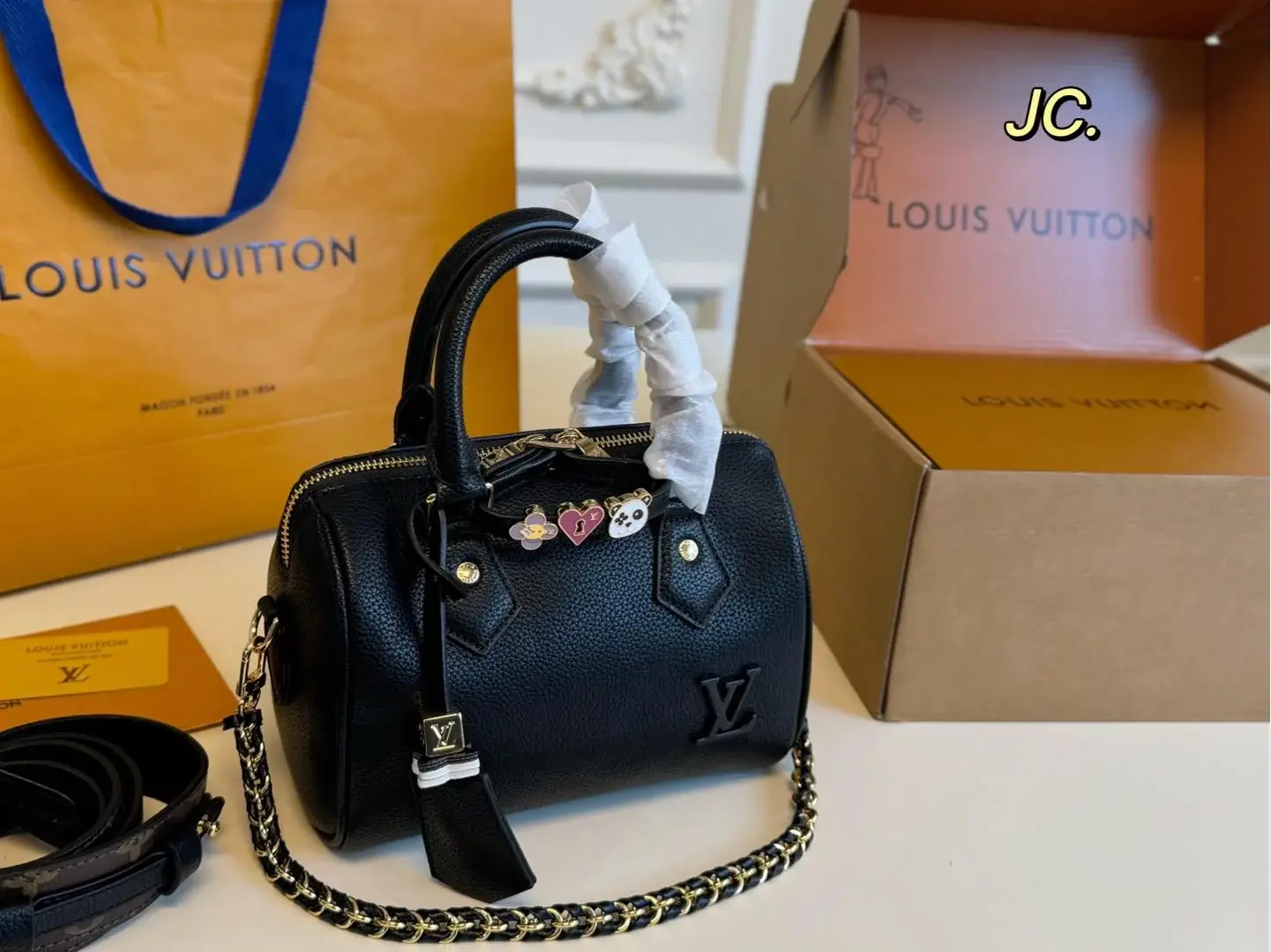 Louis new arrival speedy bag size: 20*15 cm - image 3
