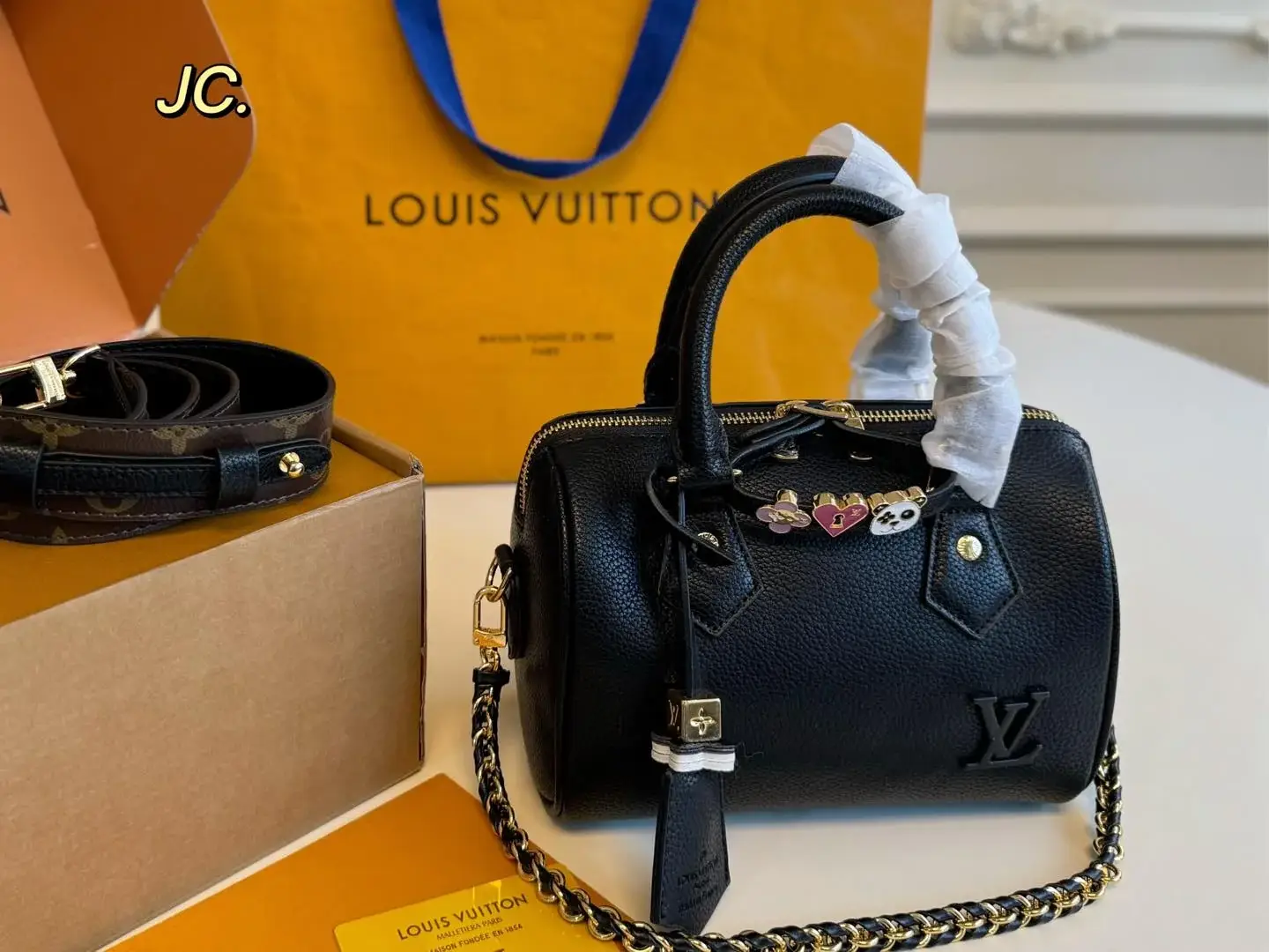 Louis new arrival speedy bag size: 20*15 cm - image 8