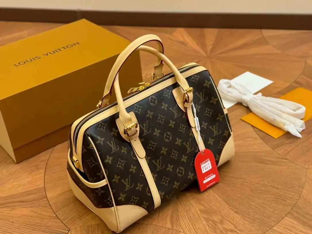 Louis new arrival speedy bag size: 32*23 cm - image 10
