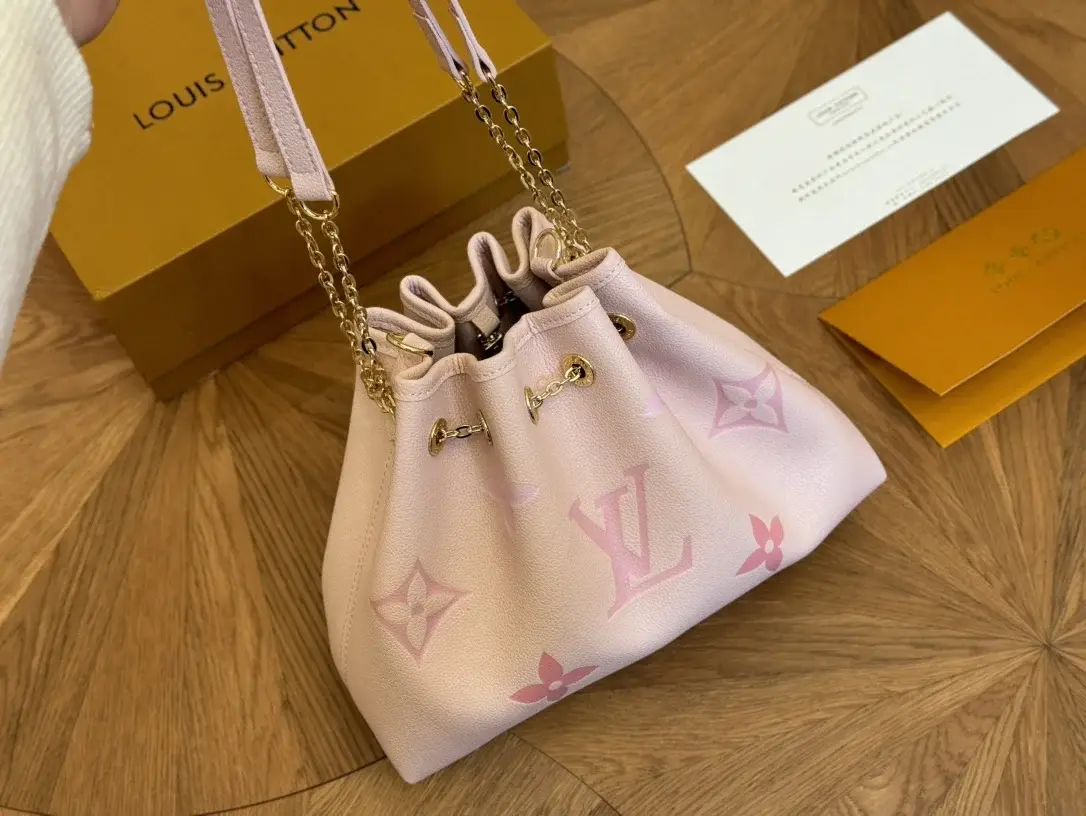 Louis new arrival summer bucket bag size: 29*22cm - image 7