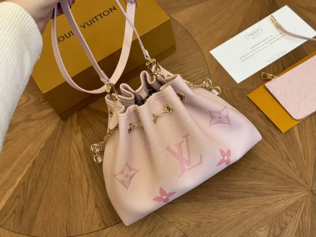 Louis new arrival summer bucket bag size: 29*22cm - image 8