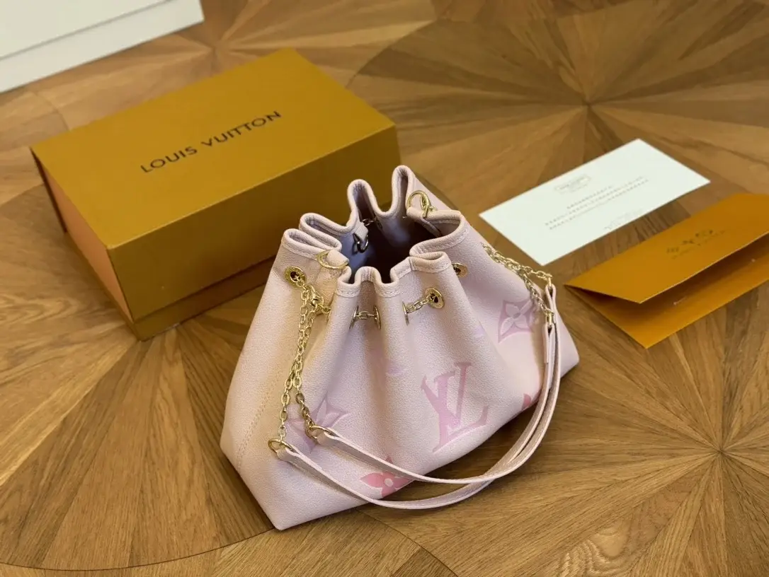 Louis new arrival summer bucket bag size: 29*22cm - image 9