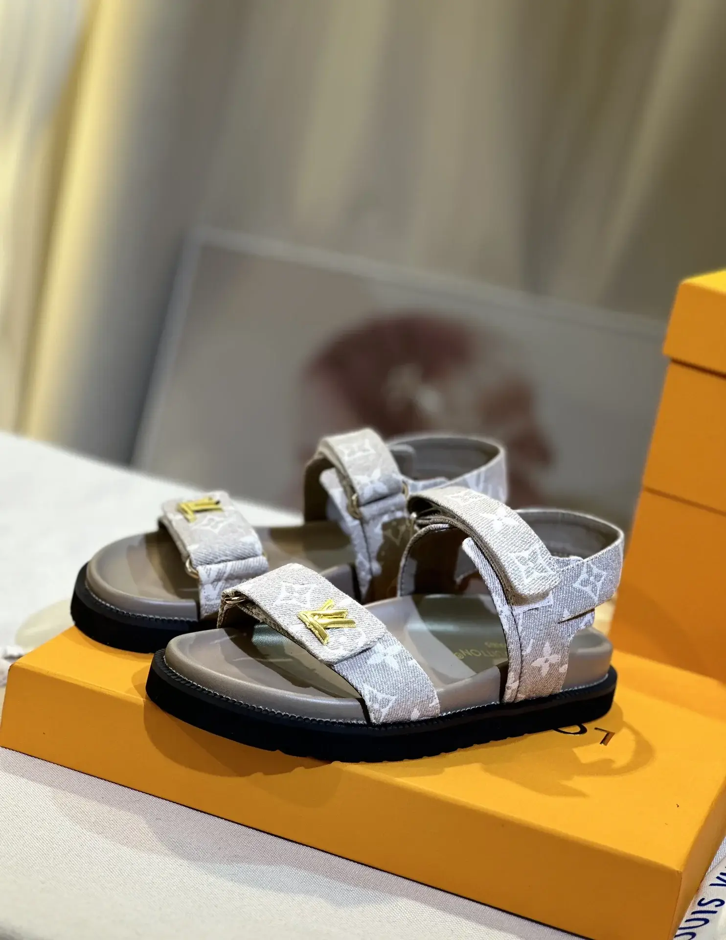 Louis new arrival summer women shoes - image 14