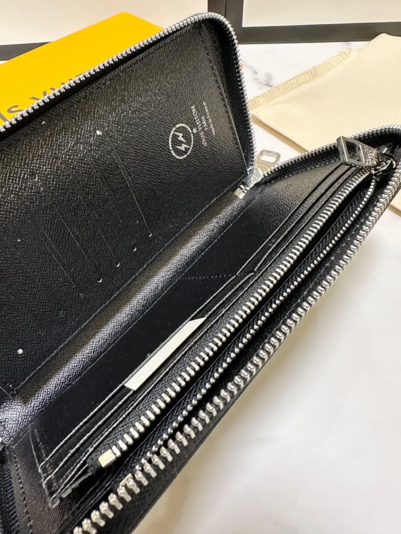 Louis new arrival wallet 015 size: 20*10 cm - image 5