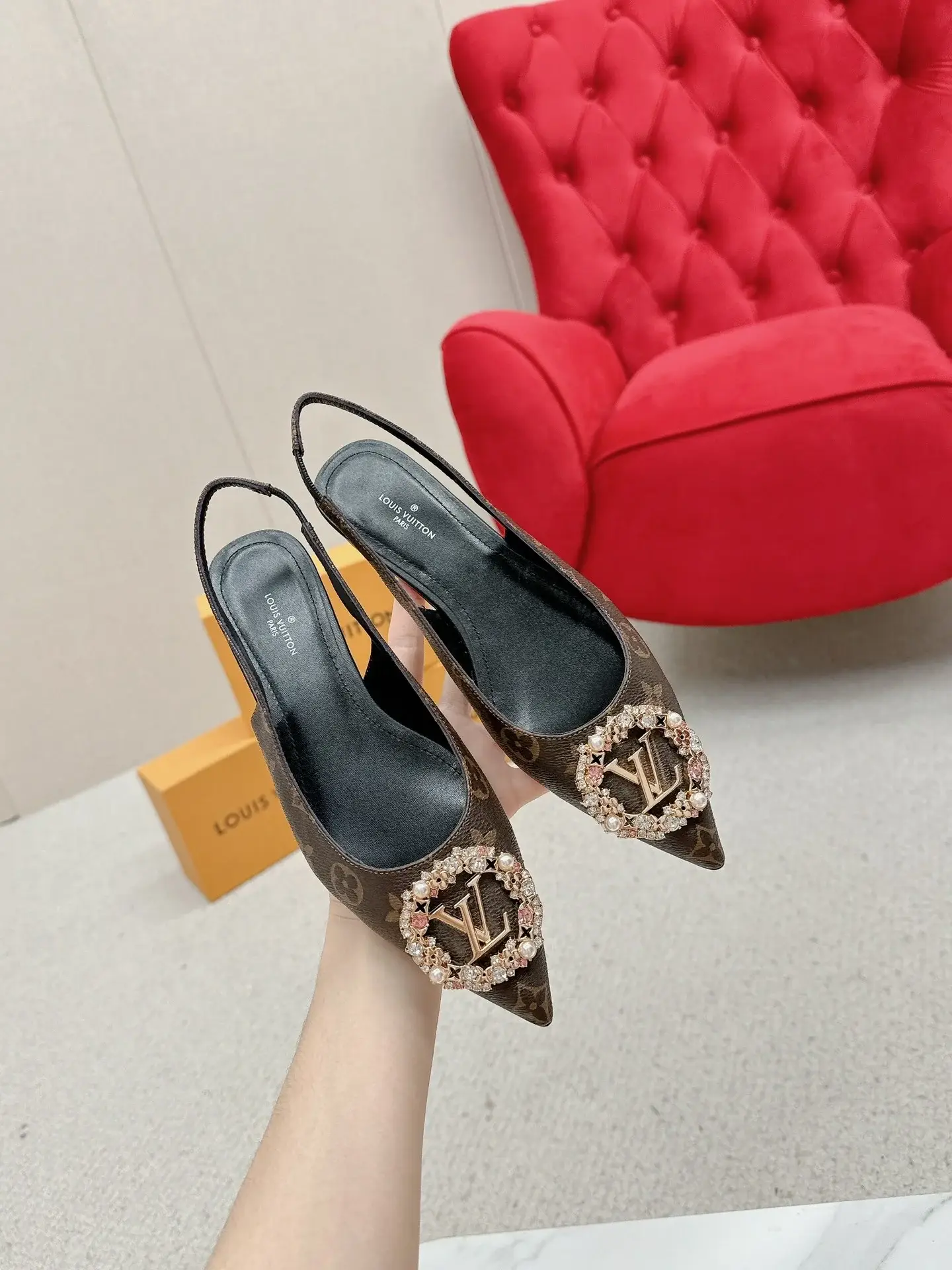 Louis new arrival women shoes - image 18