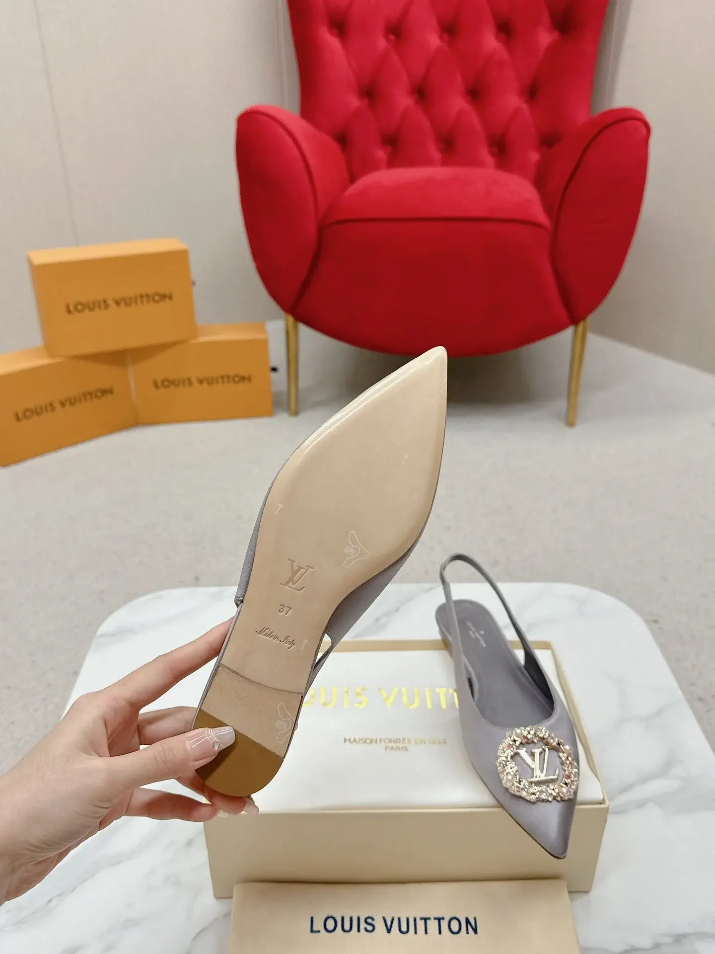 Louis new arrival women shoes - image 5