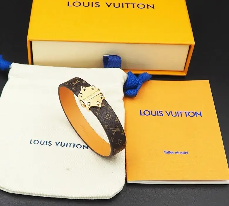 Lv New Arrival Bracelet 0014 - image 2