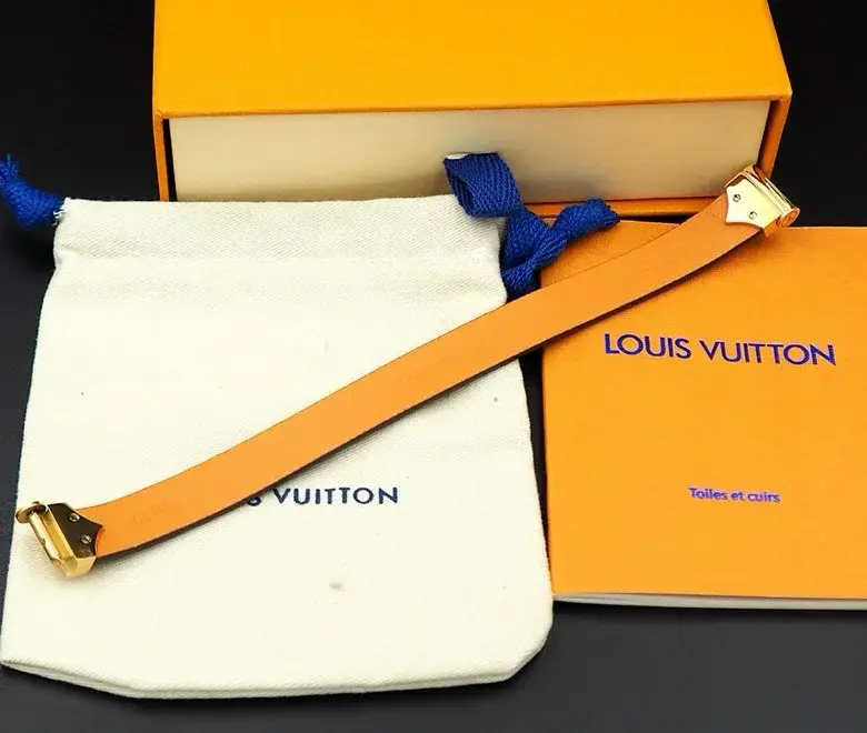 Lv New Arrival Bracelet 0014 - image 7
