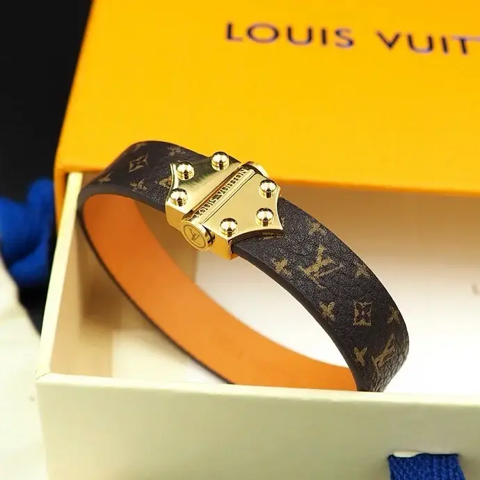 Lv New Arrival Bracelet 0014 - image 8