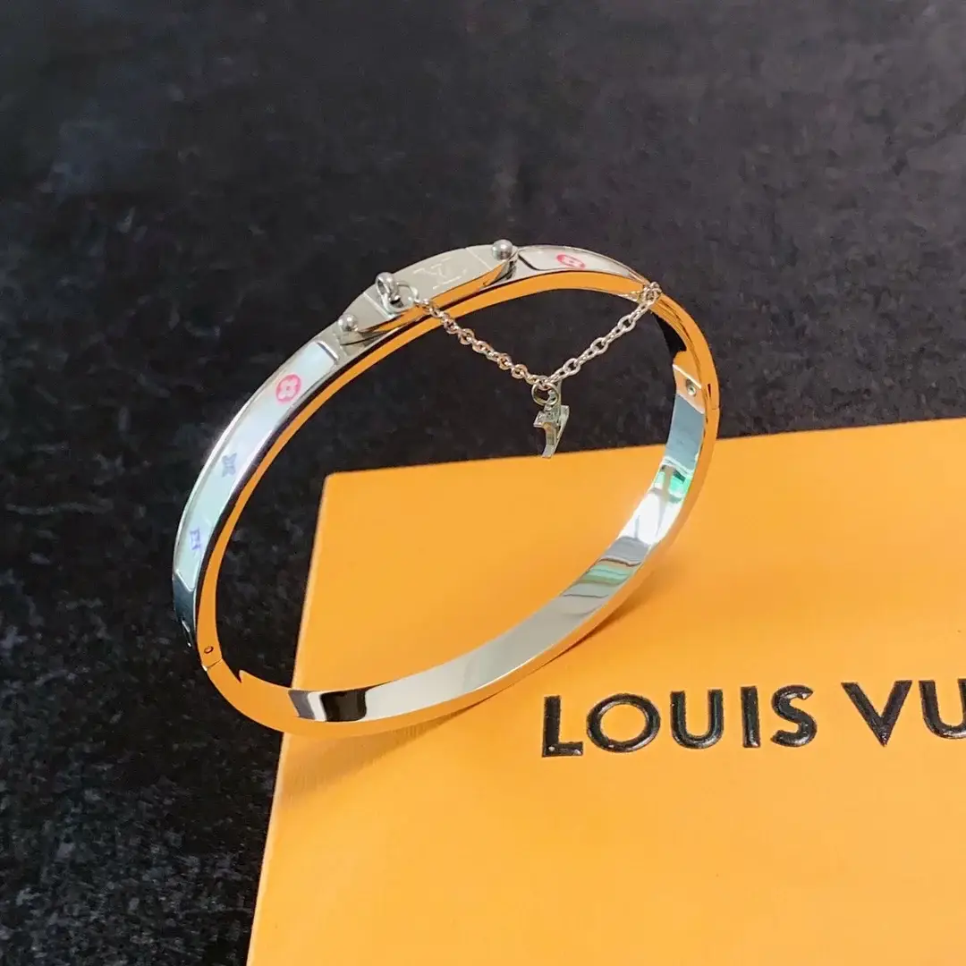 Lv New Arrival Bracelet 0015 - image 5