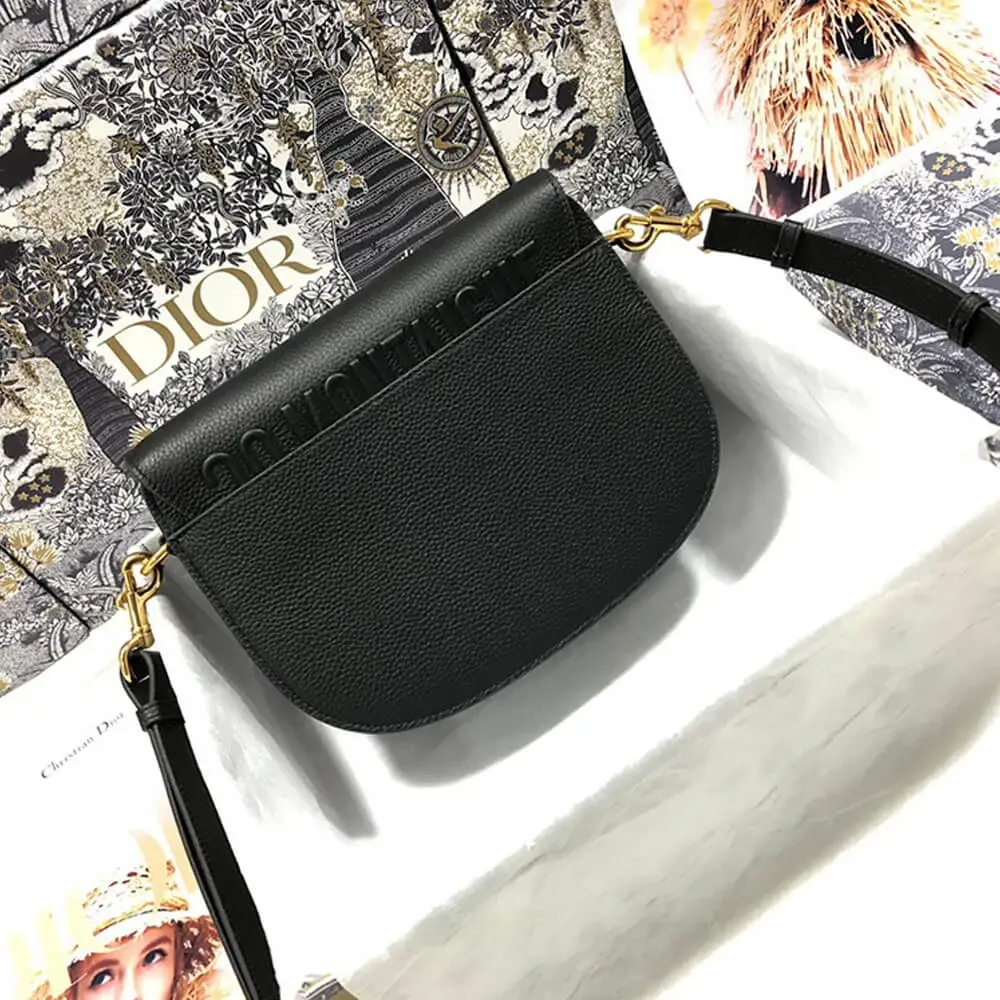 MEDIUM D BOBBY BAG size: 22*17*6 cm - image 5