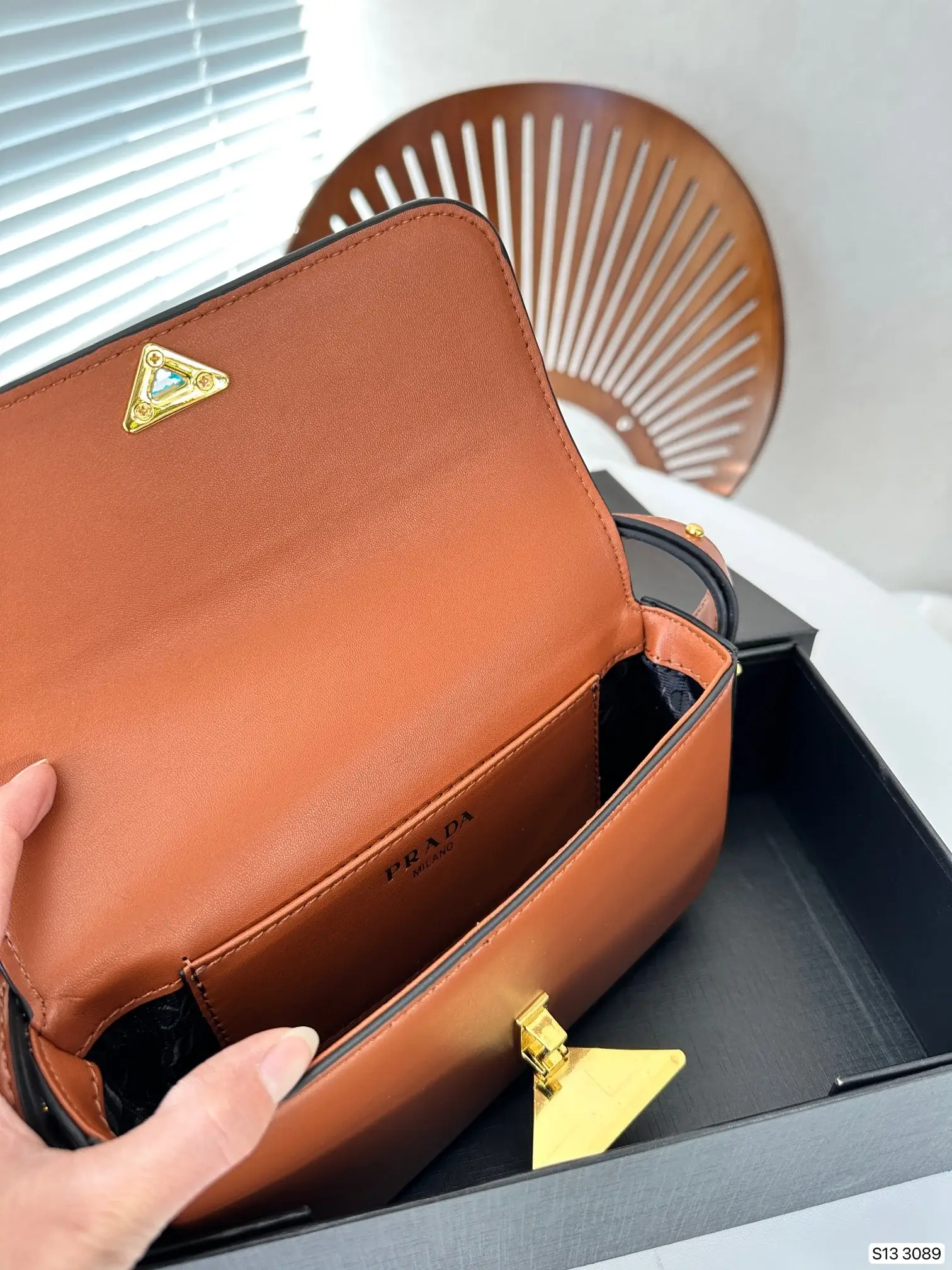 PRA Soft Calf women handbag size : 21*12 cm - image 3