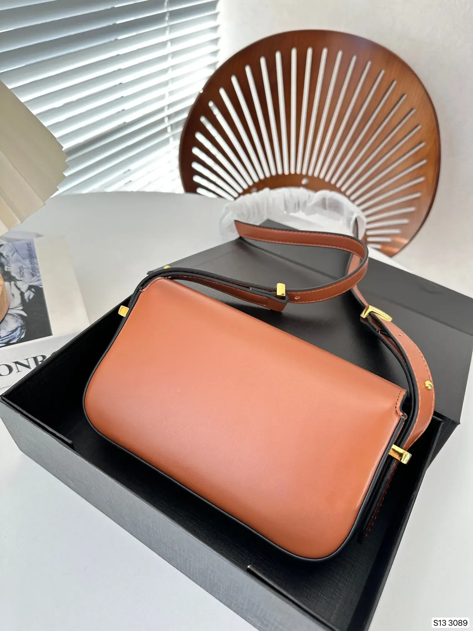 PRA Soft Calf women handbag size : 21*12 cm - image 5