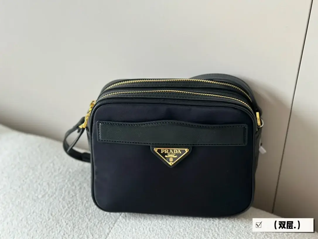 Prada odette new arrival camera bag size: 21 * 16cm - image 1