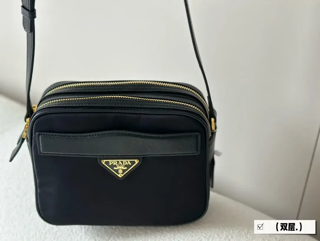 Prada odette new arrival camera bag size: 21 * 16cm - image 4