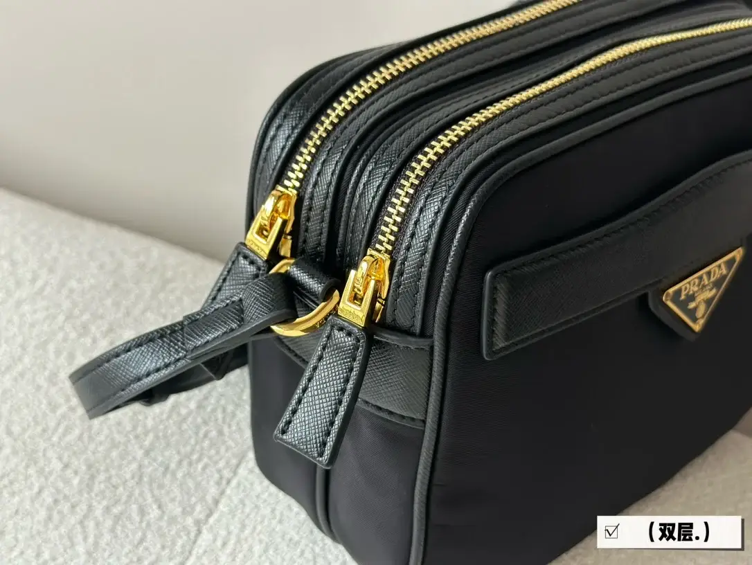 Prada odette new arrival camera bag size: 21 * 16cm - image 6