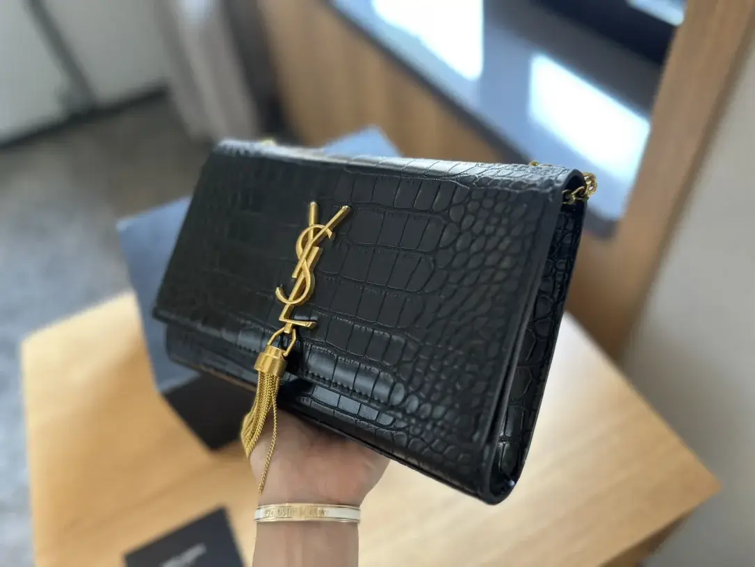 YSL Kate Woc monogram logo bag size 22×17cm - image 6