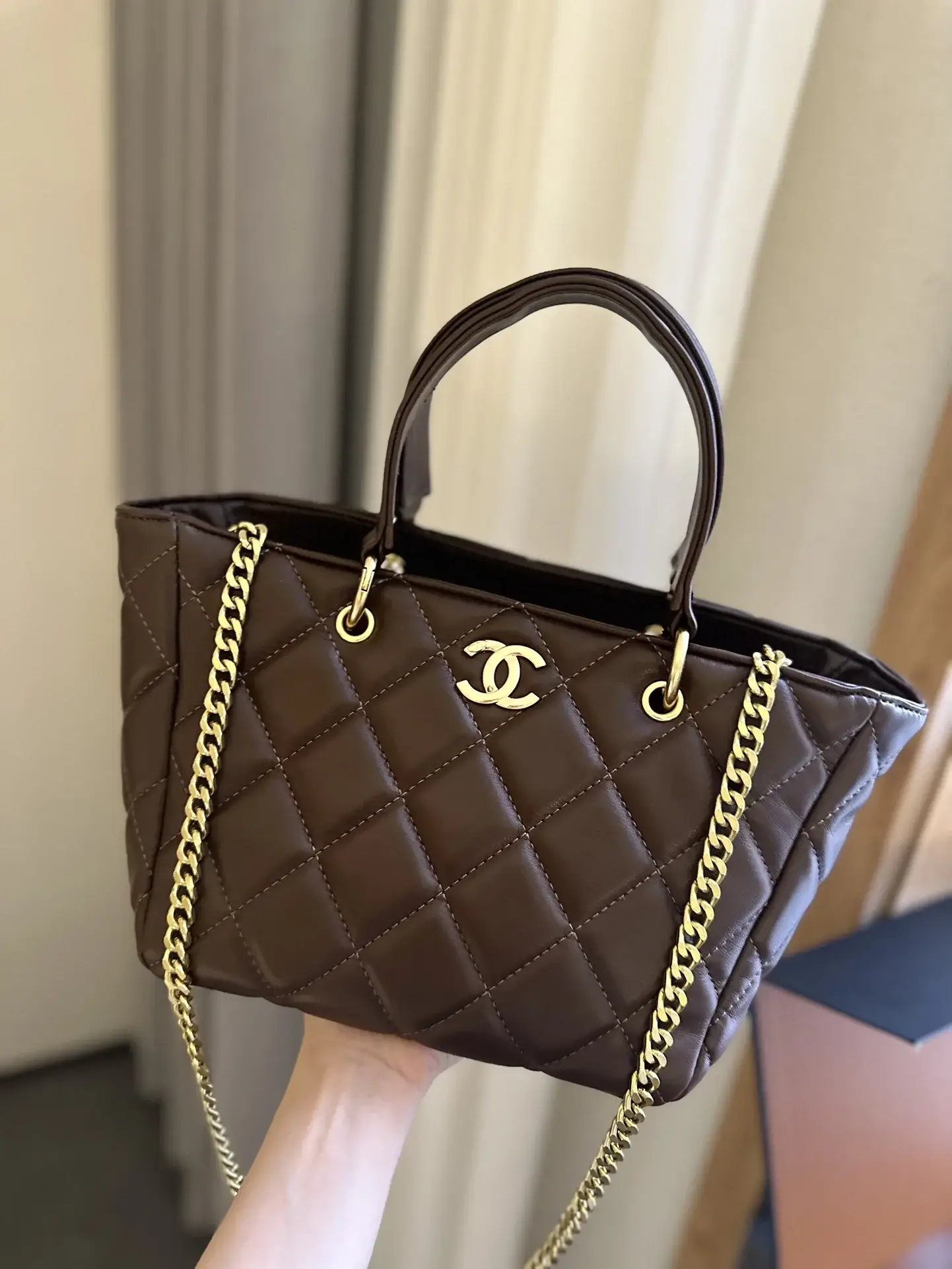 CC 23B new arrival tote bag size : 25 cm - image 3