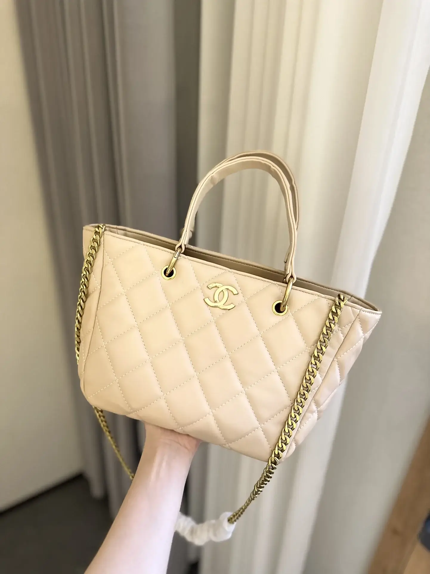 CC 23B new arrival tote bag size : 25 cm - image 5