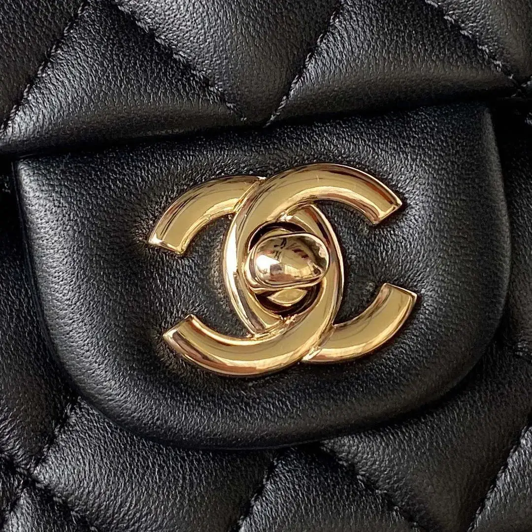 cc 23K AS2431 Mini flap Lambskin bag with top handle Black/white - image 3