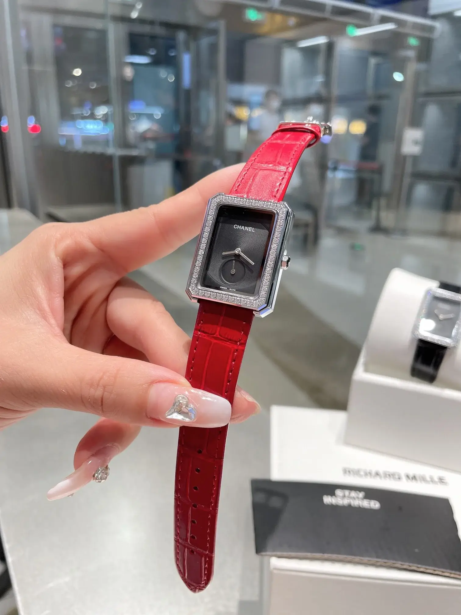 cc  Boy.FRIEND new arrival women watch - image 10