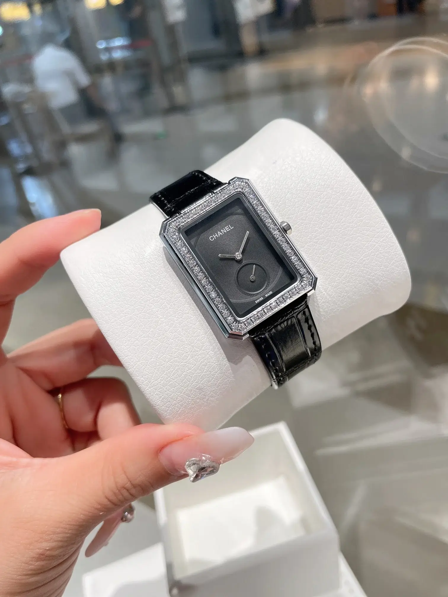 cc  Boy.FRIEND new arrival women watch - image 3