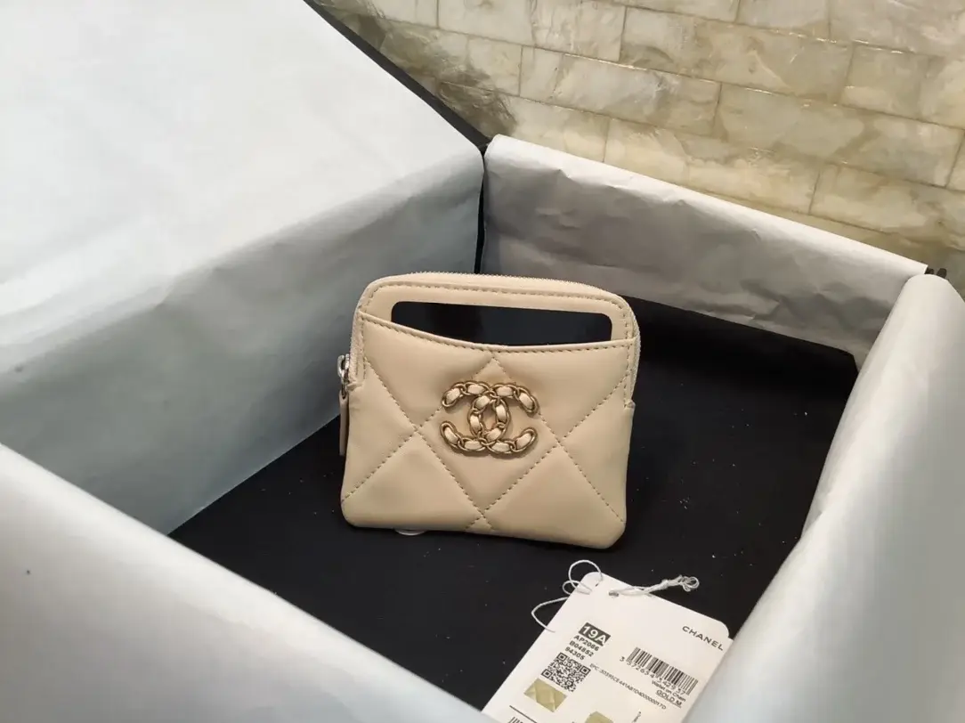 cc CO-CO Card Holder 12cm/4.7in Gold Hardware For Women Beige - image 7