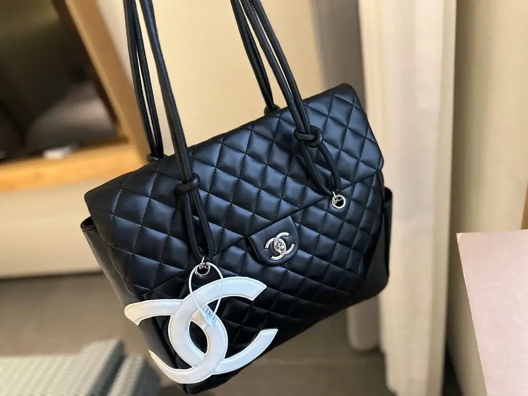 cc new arrival tote bag size: 36 * 30 cm - image 2