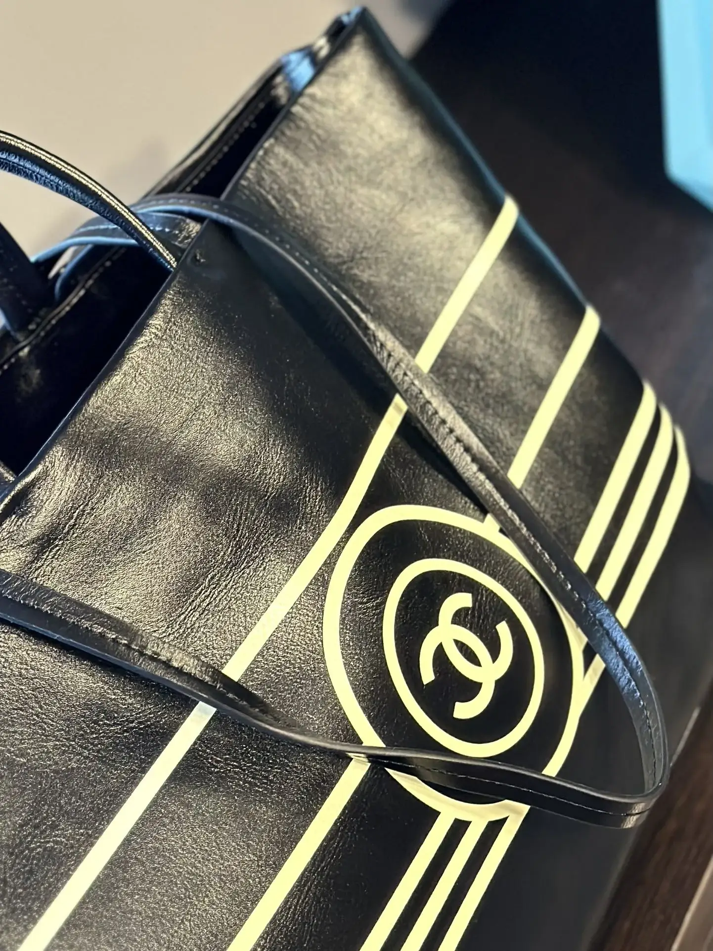 cc new arrival tote bag size: 38 * 27.5  cm - image 3