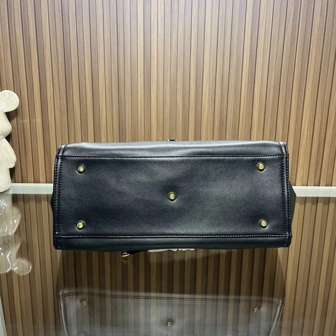 CC leather tote bag black/white size: 36.5/32/15 cm - image 9