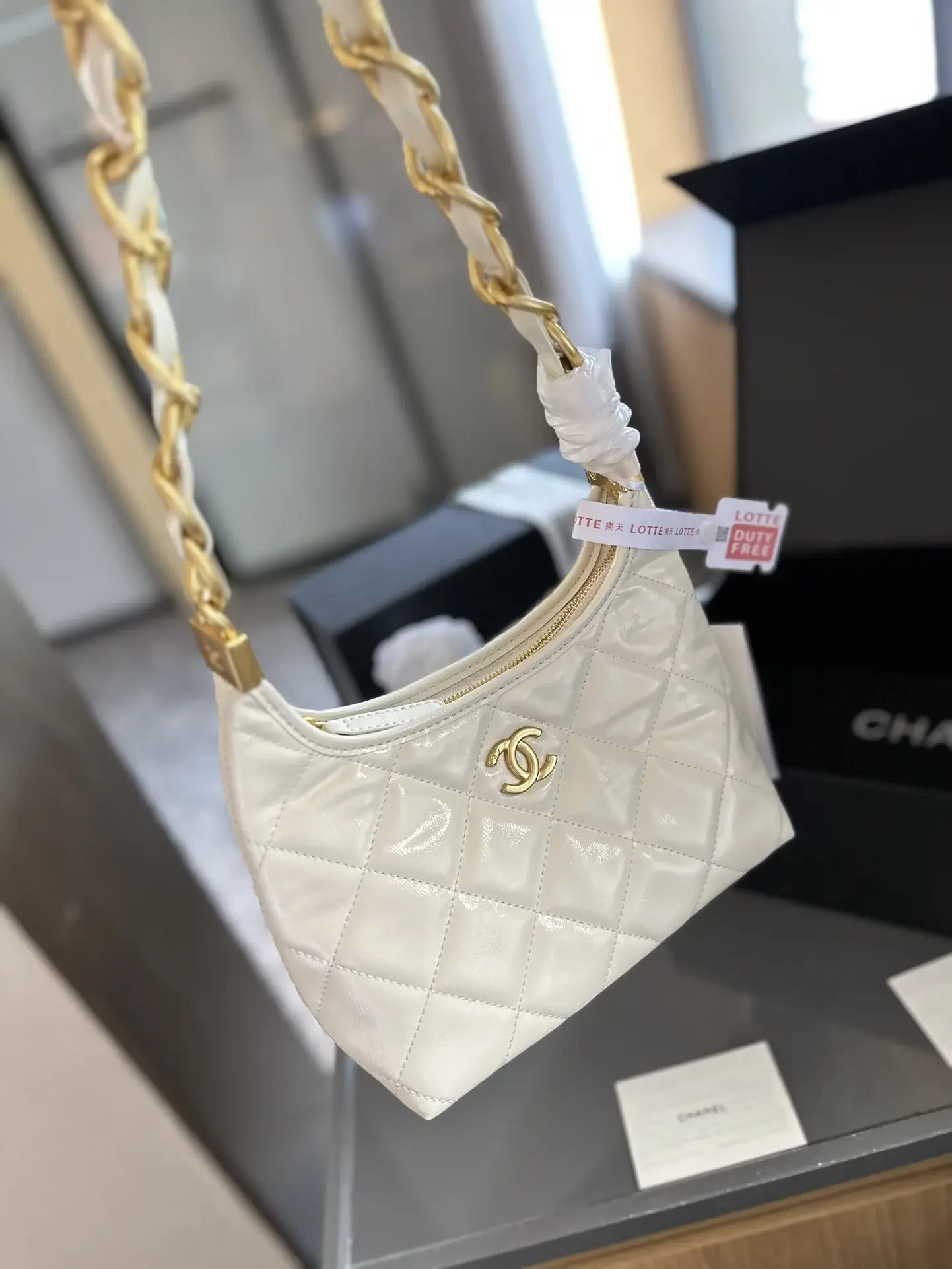 Cc new arrival 24 hobo bag size: 22cm - image 15