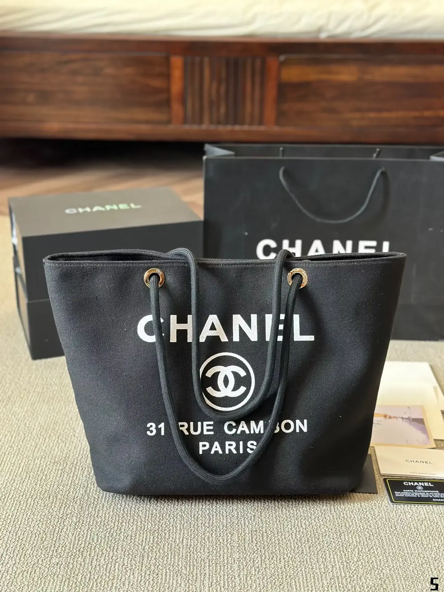 CC new arrival Vintage 24k tote bag size: 30*30 cm - image 5