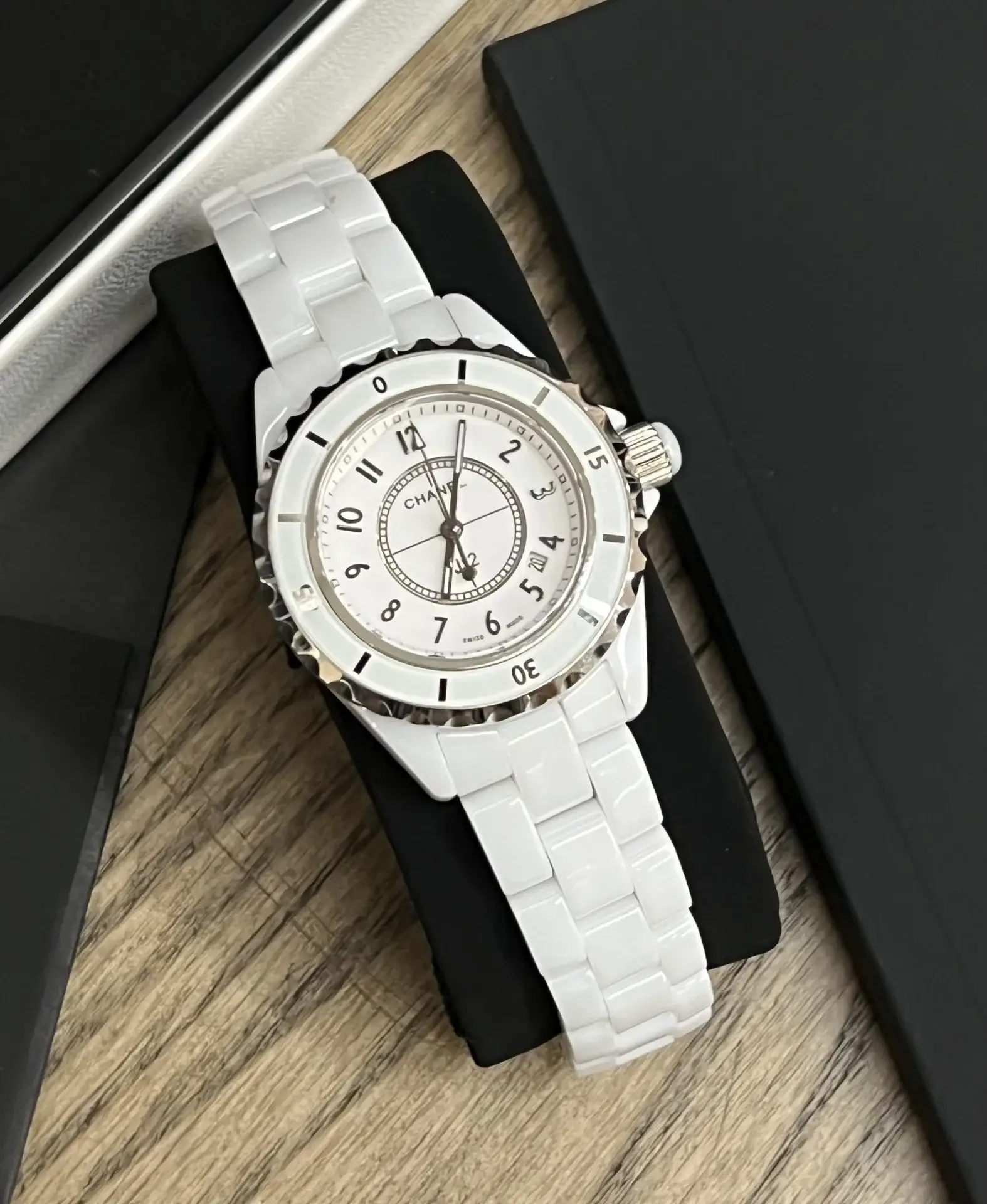 CC new arrival women watch 06 - image 15