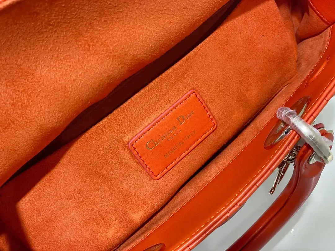 CD Lady D – Joy Bag - image 15