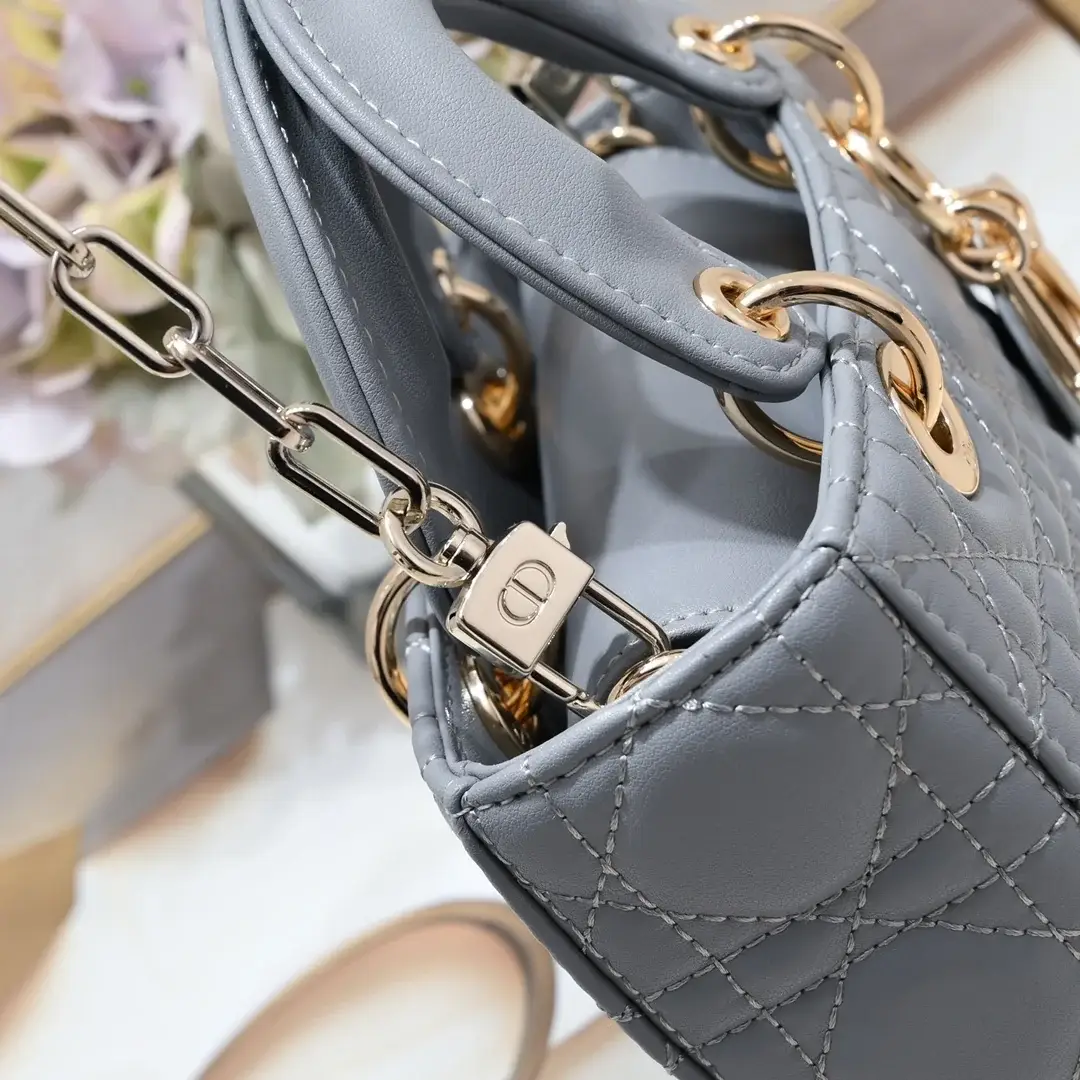 D new arrival D-Joy tote lady bag size；16*5.5*10 cm - image 7