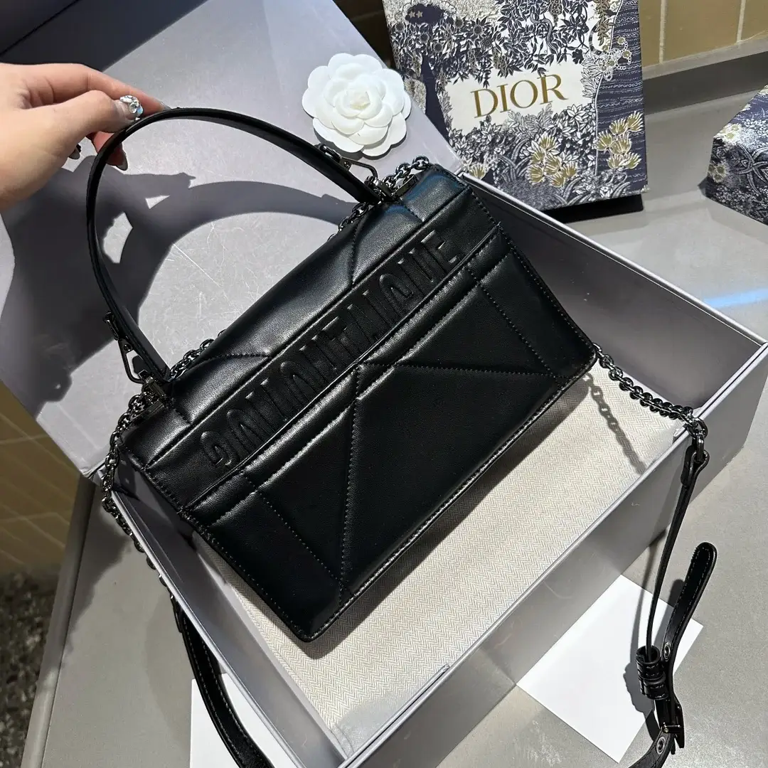 D new arrival MONTAIGNE bag size: 24 cm - image 4