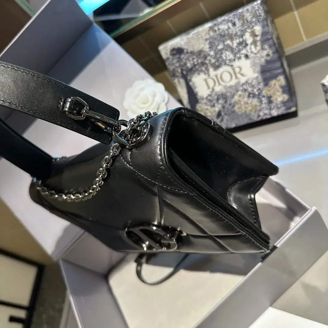D new arrival MONTAIGNE bag size: 24 cm - image 7