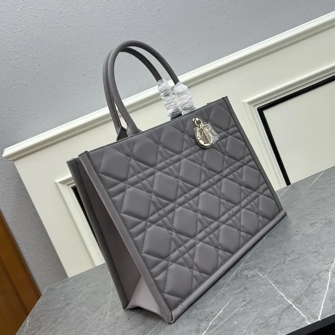 D new arrival tote bag size: 41x32x17 - image 11