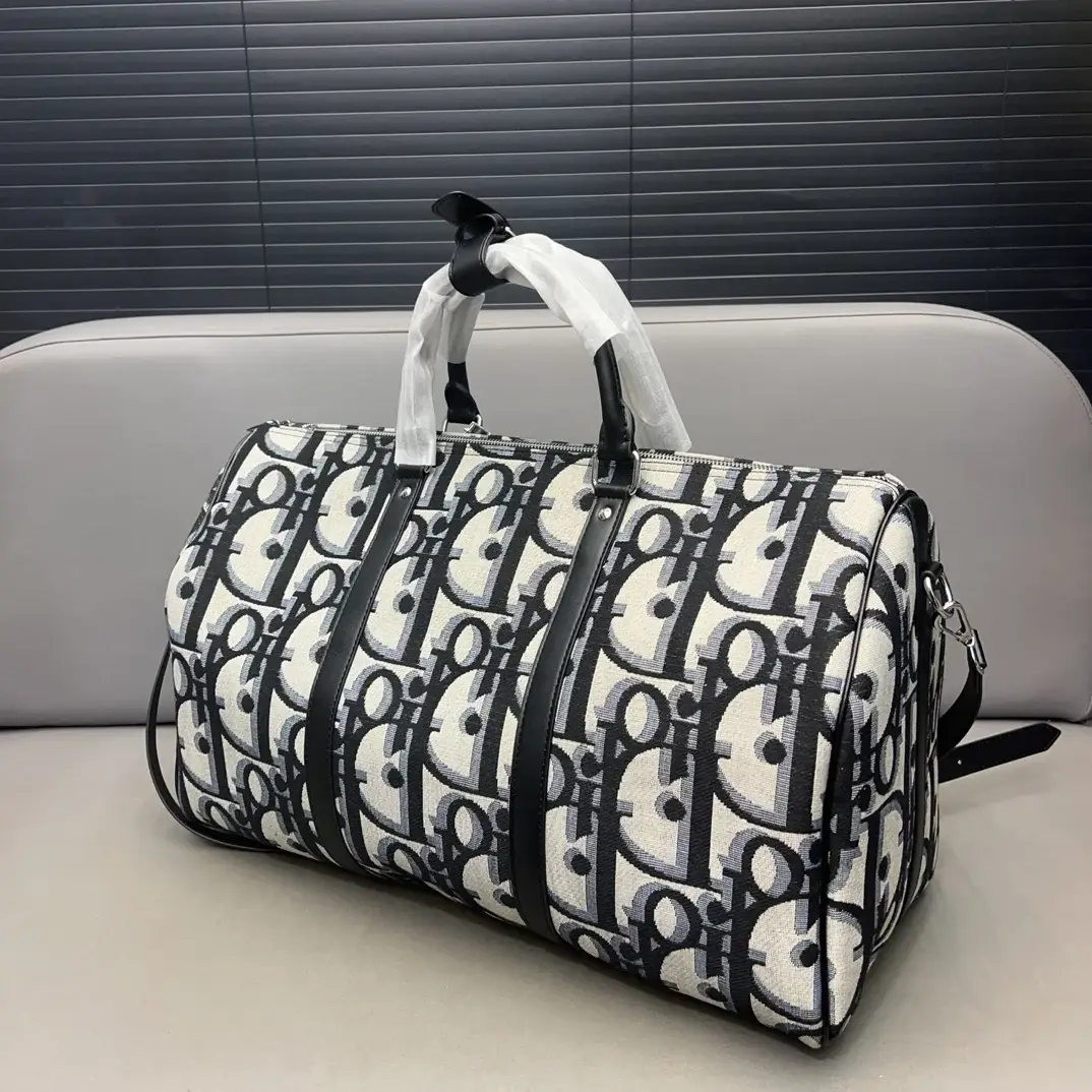 D new arrival traval bag size : 28 x 50 cm - image 3