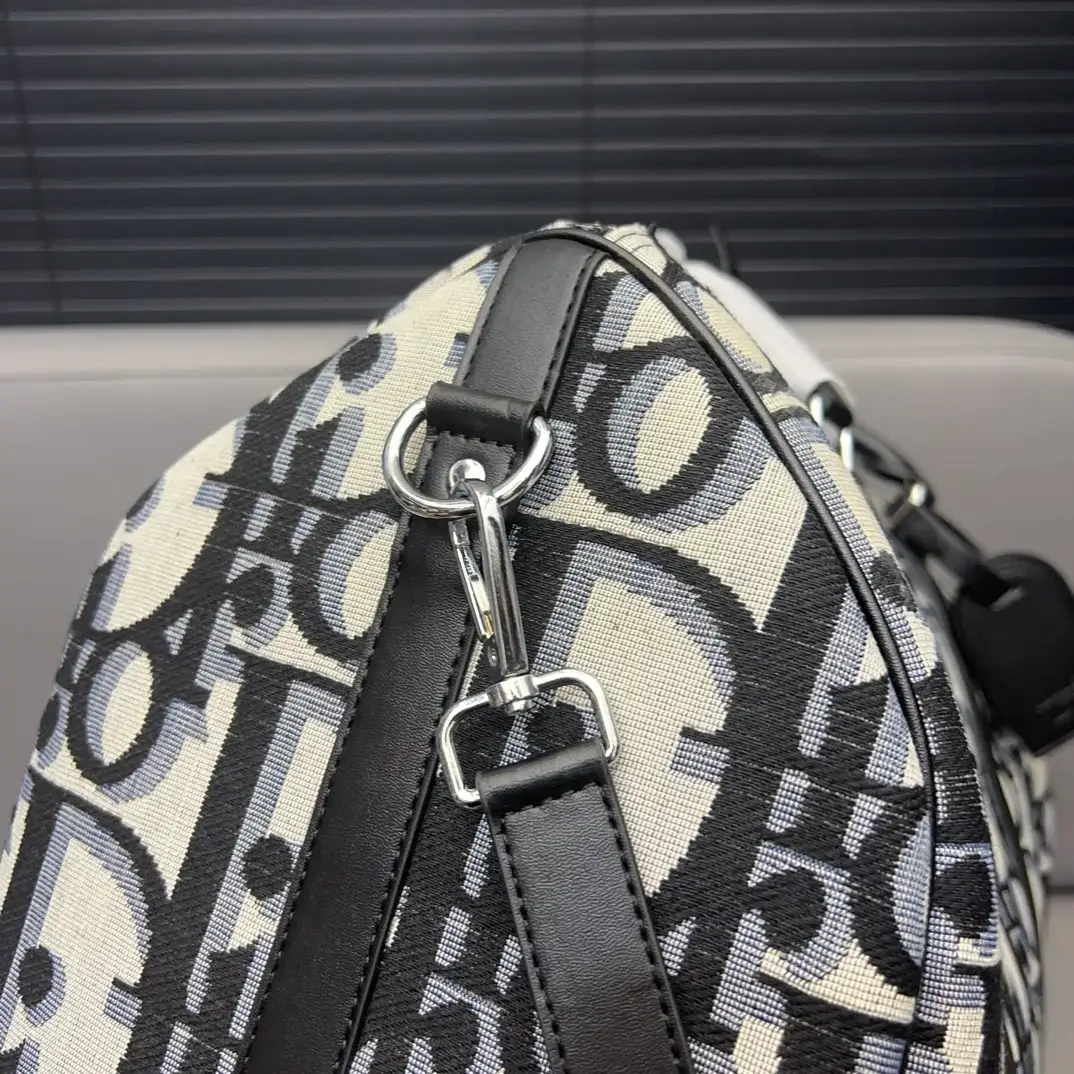 D new arrival traval bag size : 28 x 50 cm - image 8